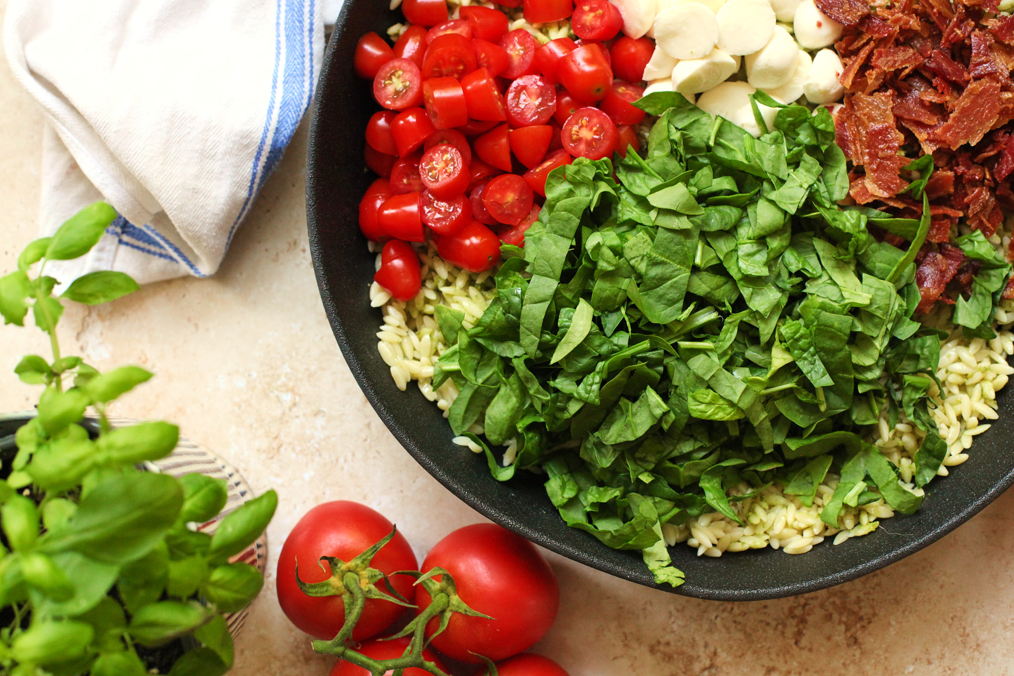 blt pesto orzo bowl