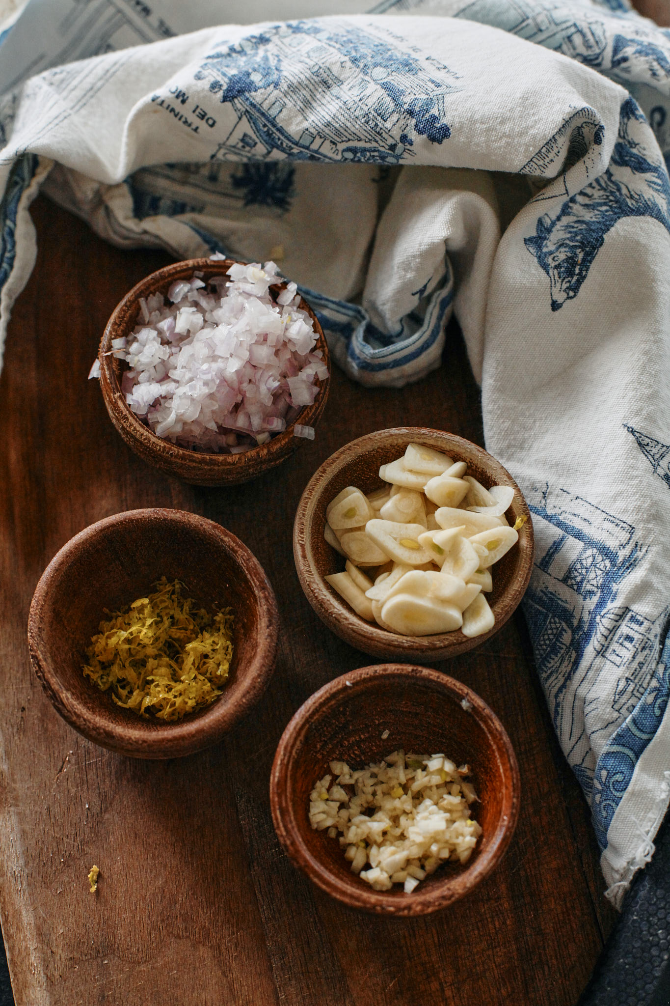 minced shallots, sliced garlic, minced garlic and lemon zest. prep.