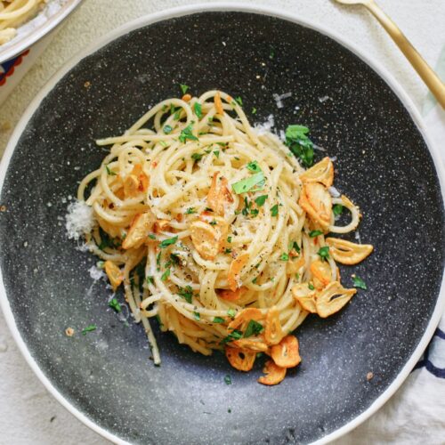 martha stewart's 3 garlic spaghetti - with garlic 3 ways - roasted, fried and minced/sauteed.