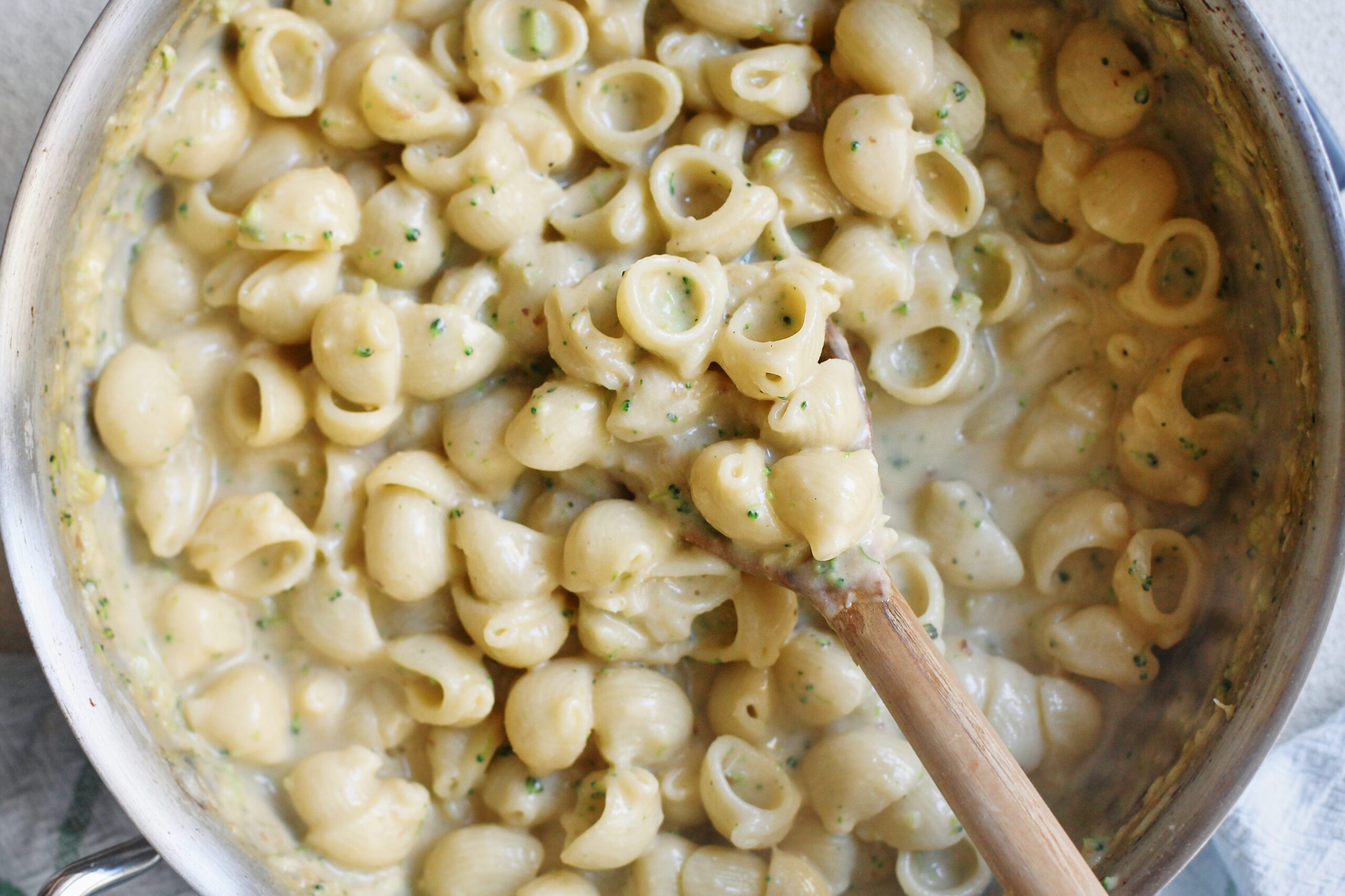 Broccoli Mac and cheese 3 broccoli cheddar mac and cheese